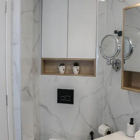 Luxury 80m2 With Balcony Downtown * Szaloniki