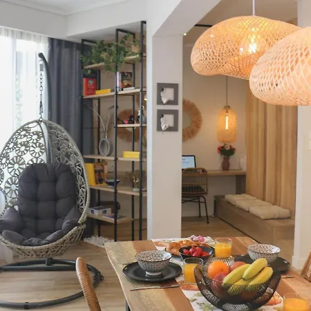 Luxury 80m2 With Balcony Downtown Apartman