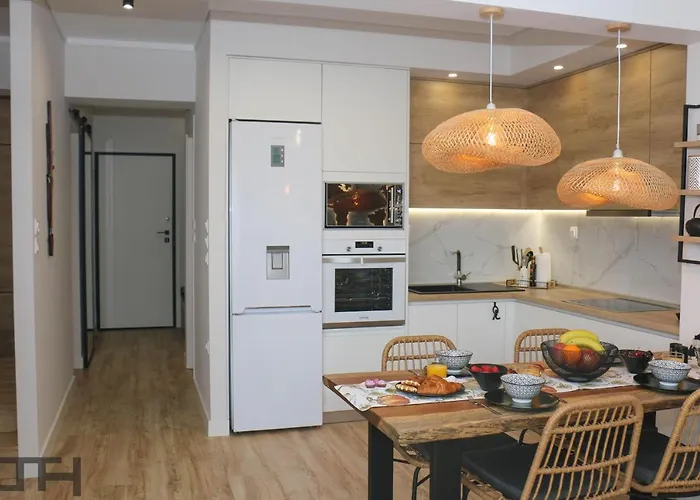 Luxury 80m2 With Balcony Downtown דירה סלוניקי