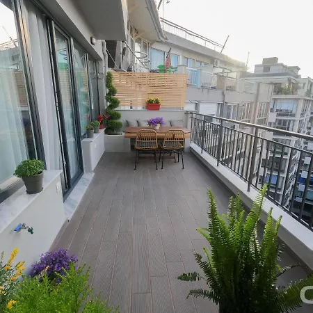 Apartment Luxury 80m2 With Balcony Downtown