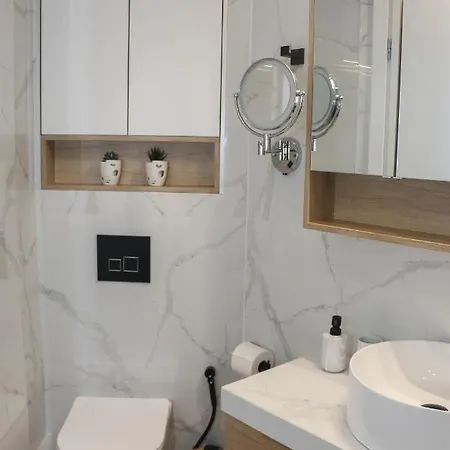 Luxury 80m2 With Balcony Downtown Apartment *