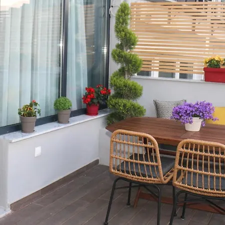 Luxury 80m2 With Balcony Downtown Apartment Thessaloniki