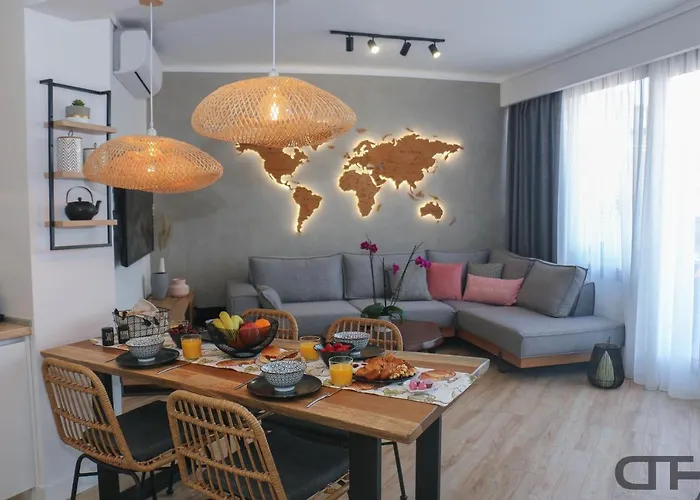 Apartment Luxury 80m2 With Balcony Downtown *