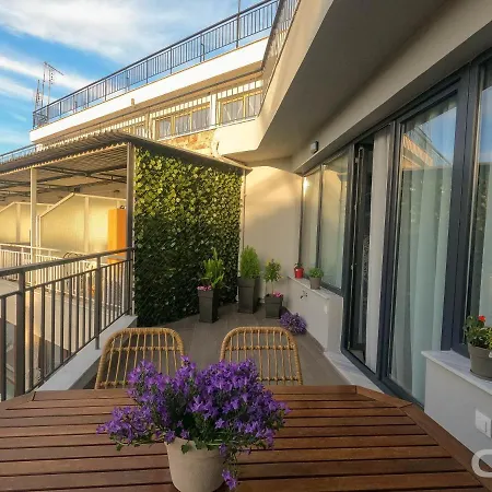 Luxury 80m2 With Balcony Downtown * Selanik
