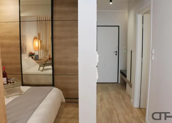 Luxury 80m2 With Balcony Downtown * Selanik
