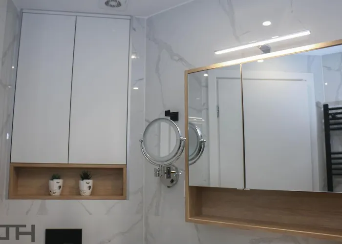 Luxury 80m2 With Balcony Downtown Selanik