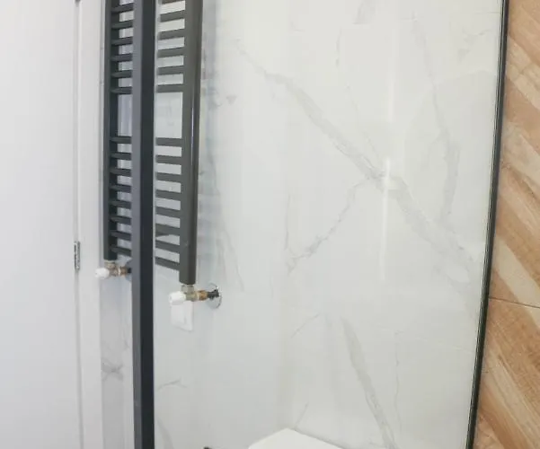 Luxury 80m2 With Balcony Downtown Selanik